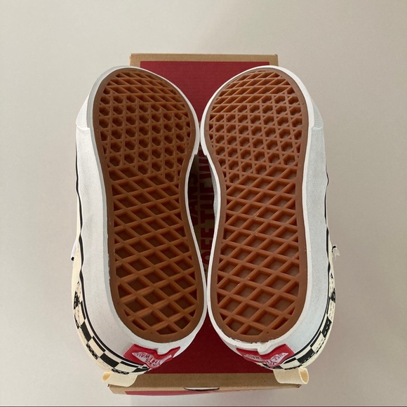 Vans Youth Size 2 Asher Checkers Slip On Sneakers - Picture 4 of 9